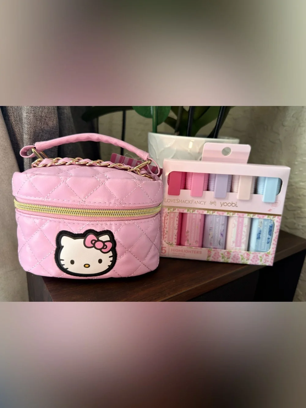 Hello Kitty Quilted Pink Kids Vanity Case with Gold Zipper